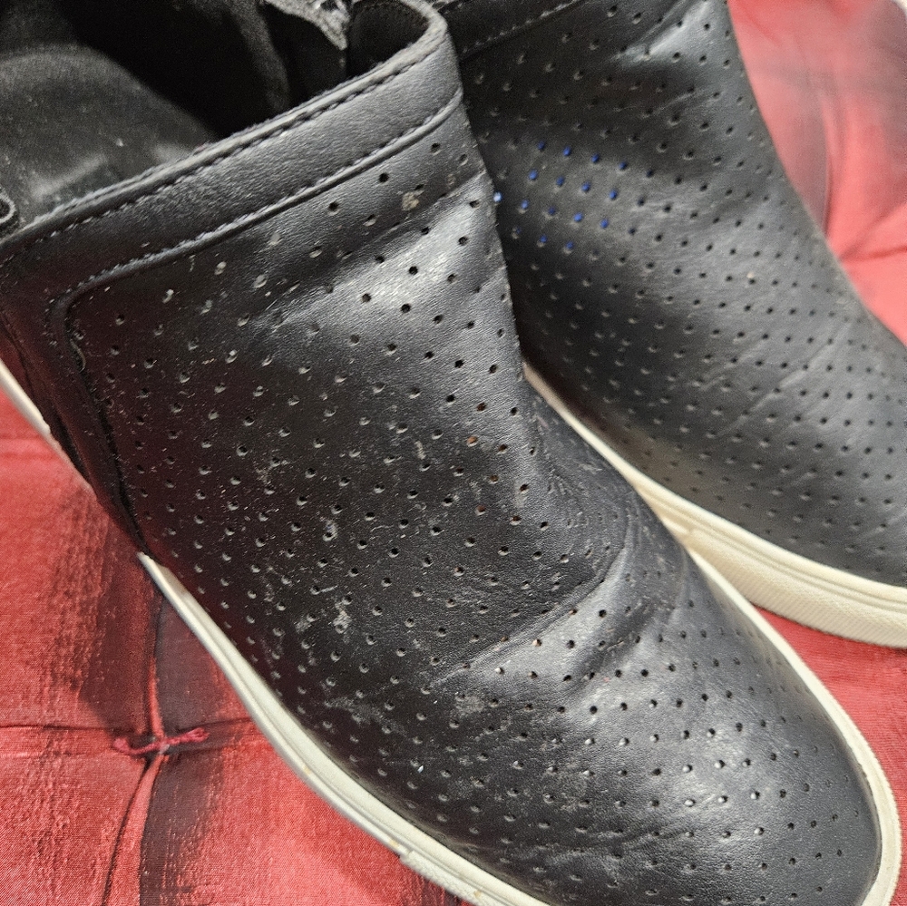 Black Perforated Women Wedge Shoes